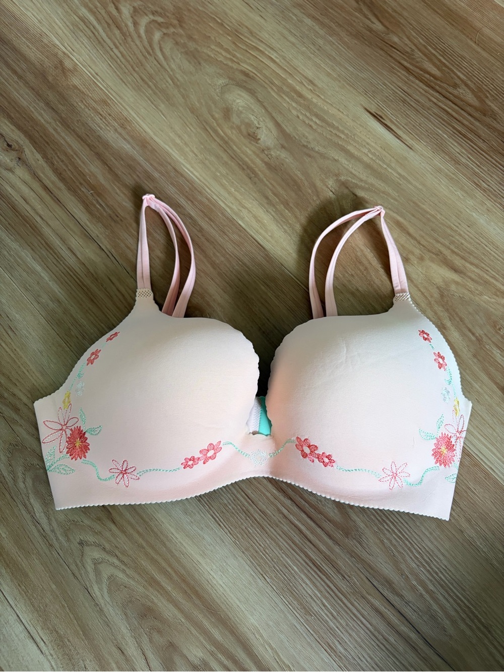 Victoria's Secret Peach Floral Embroidered Smooth T-Shirt Bra
